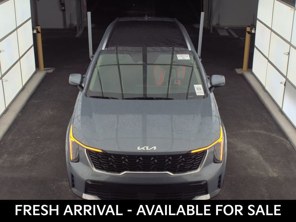 Used 2024 Kia Sorento S w/ Panoramic Sunroof Package image 2