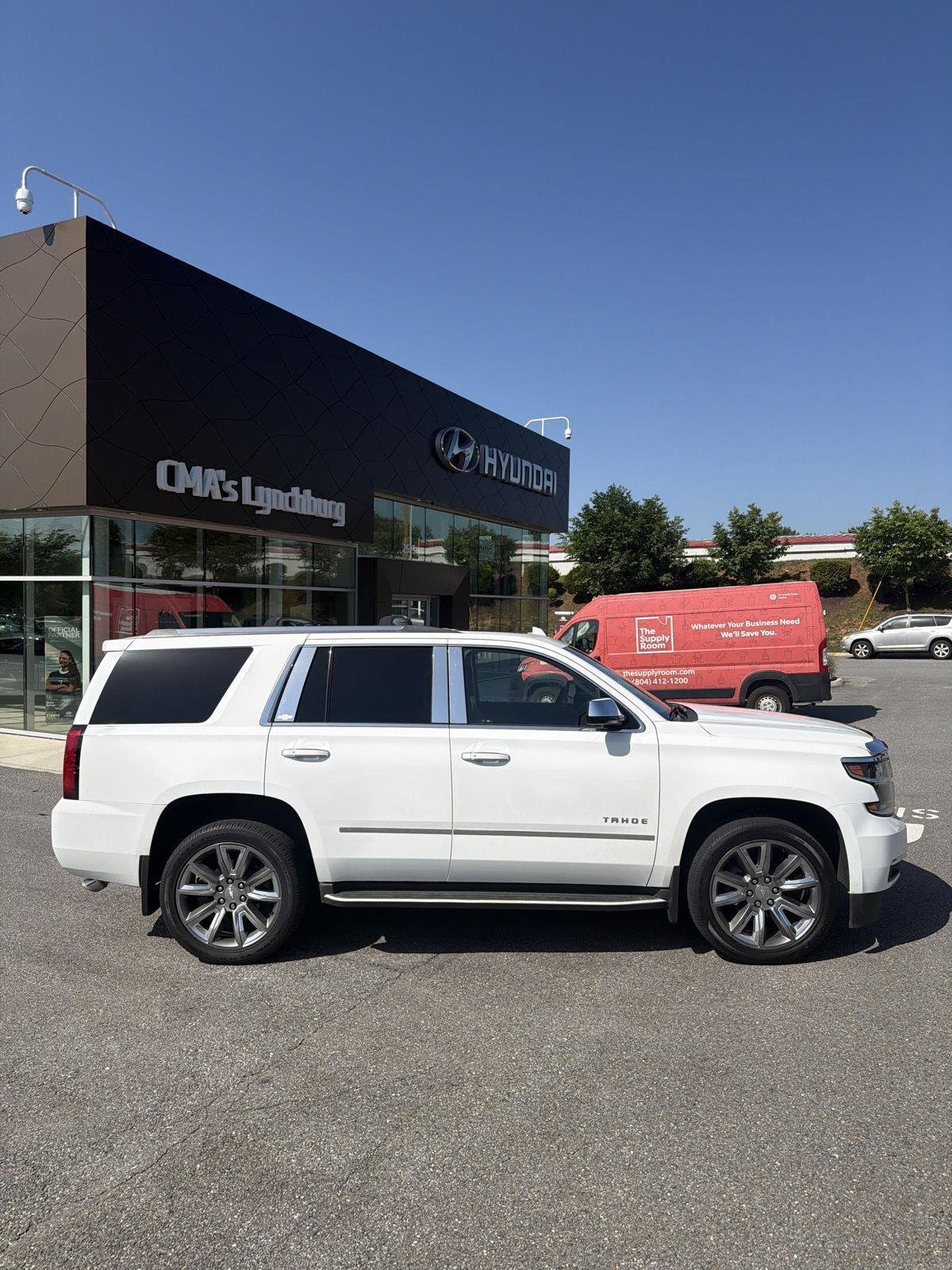 Used 2017 Chevrolet Tahoe LT AWD/4WD image 3