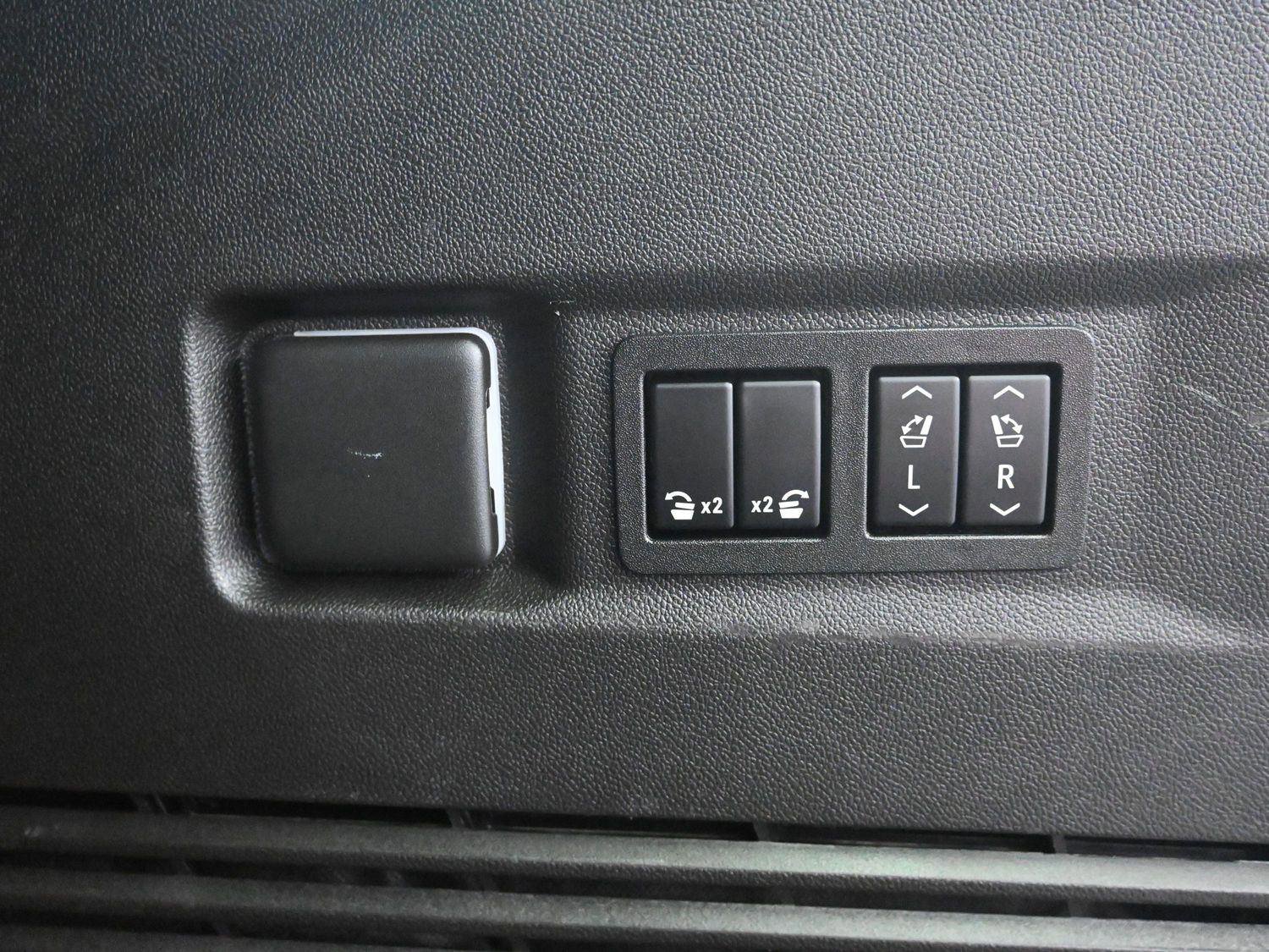 Used 2021 Chevrolet Tahoe High Country image 20