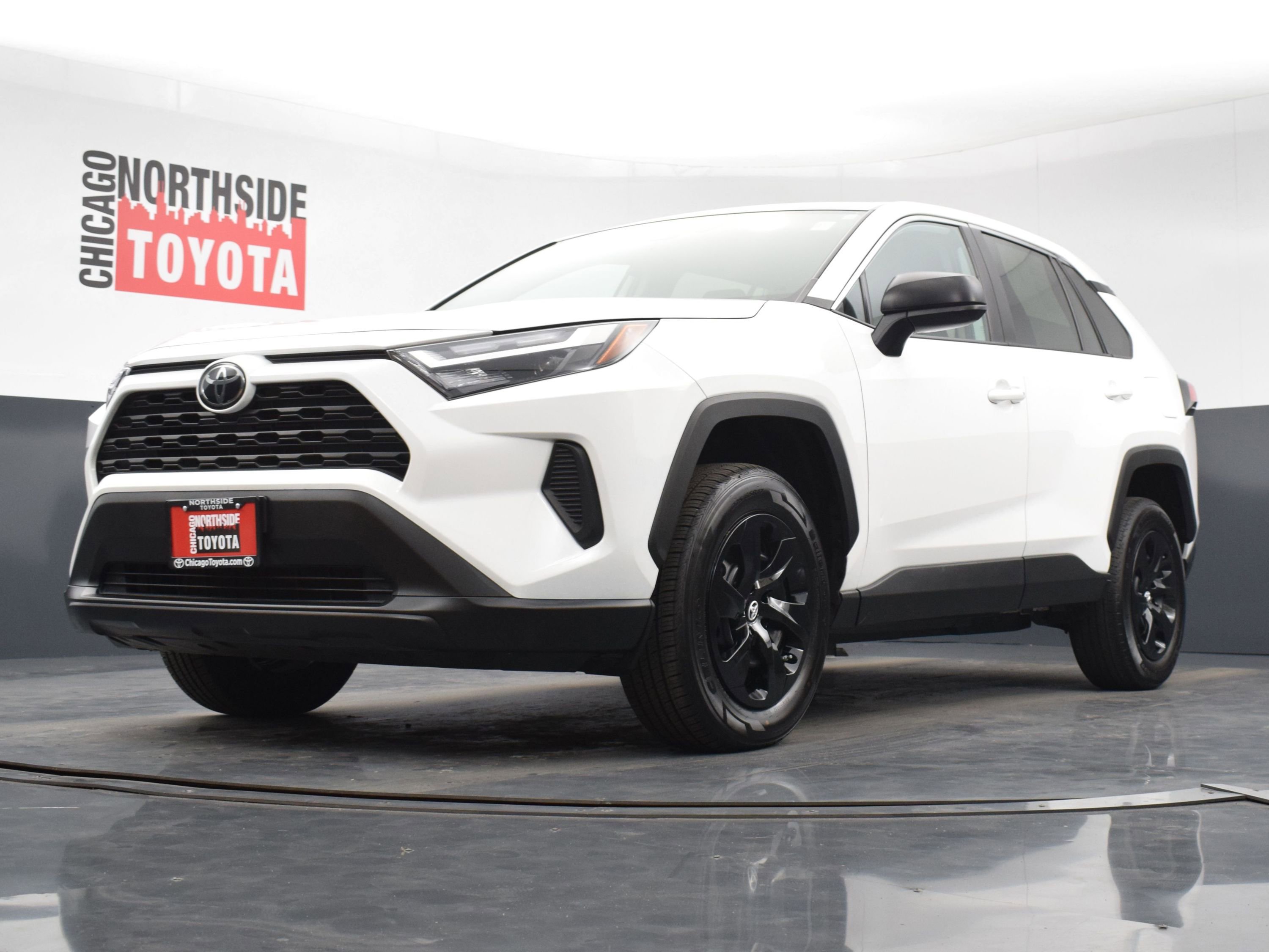 Used 2024 Toyota RAV4 LE image 30