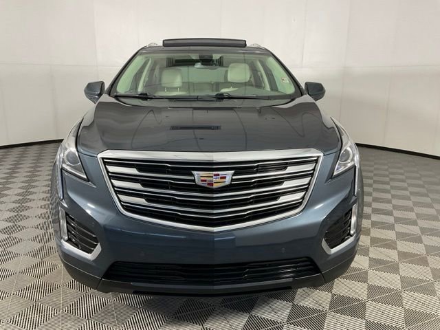 Used 2019 Cadillac XT5 Luxury image 2