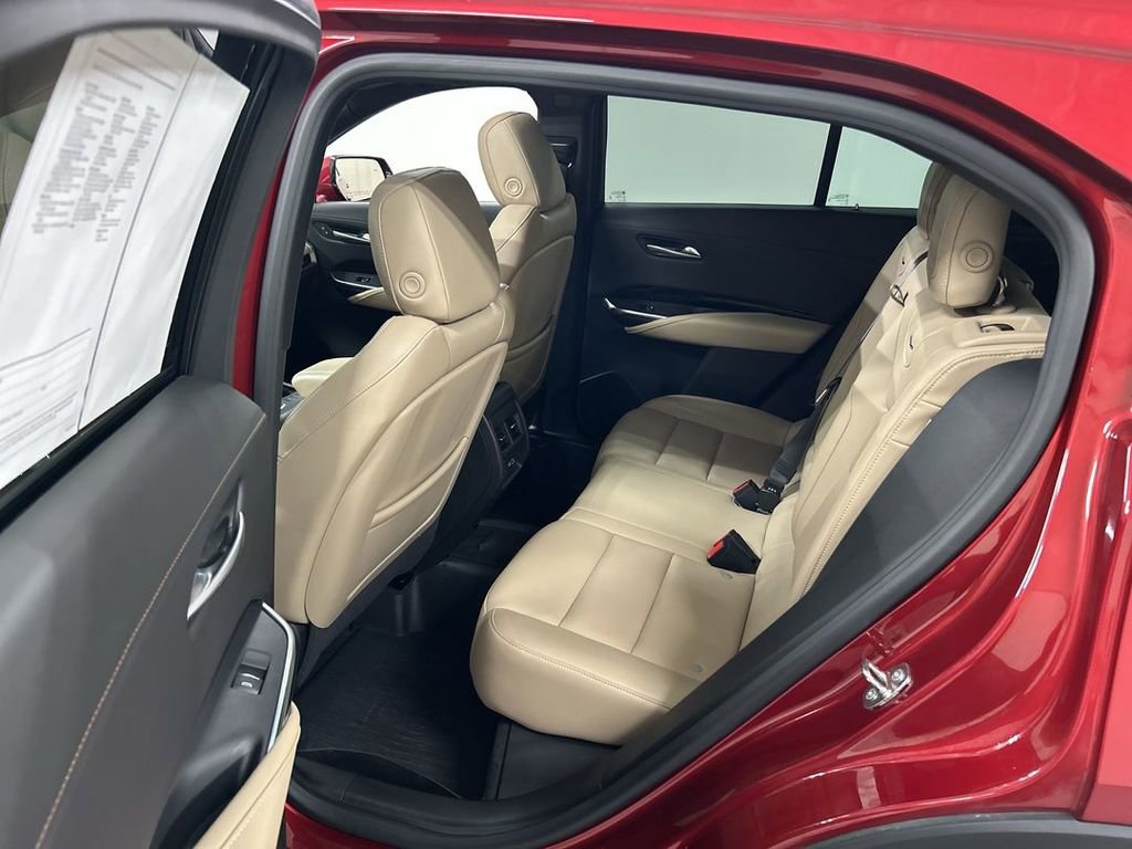 Used 2024 Cadillac XT4 Luxury w/ Cold Weather Package image 20