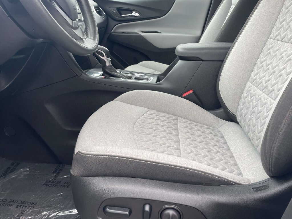 Used 2023 Chevrolet Equinox LS w/ LS Convenience Package FWD image 9