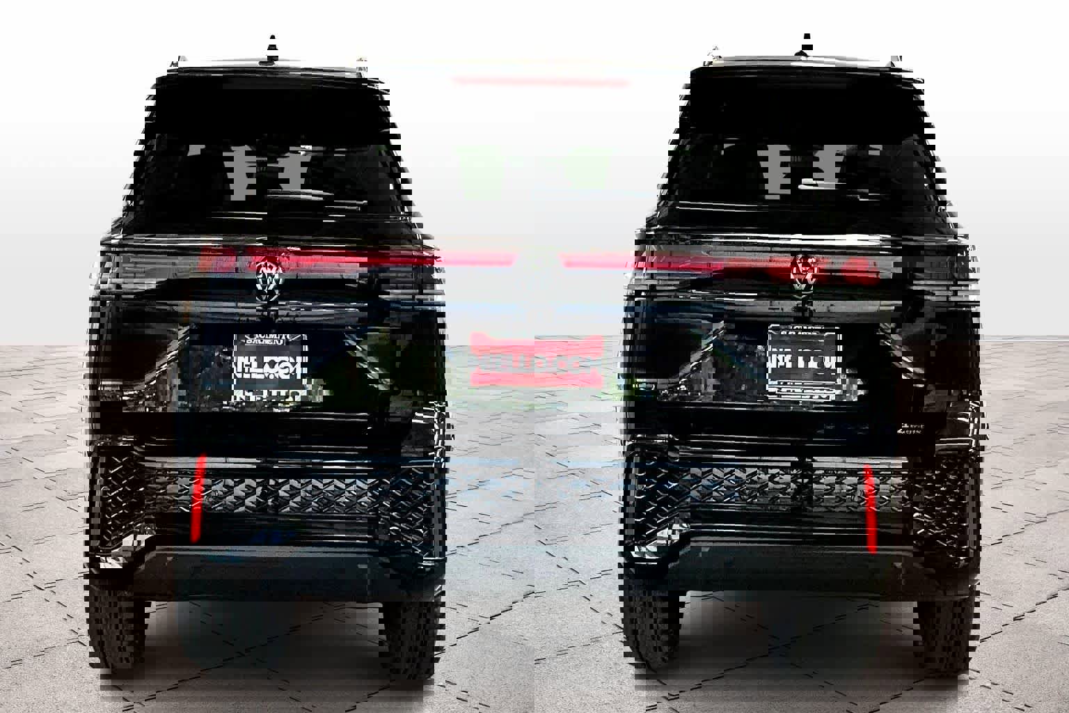 New 2026 Volkswagen Tiguan SE R-Line image 6