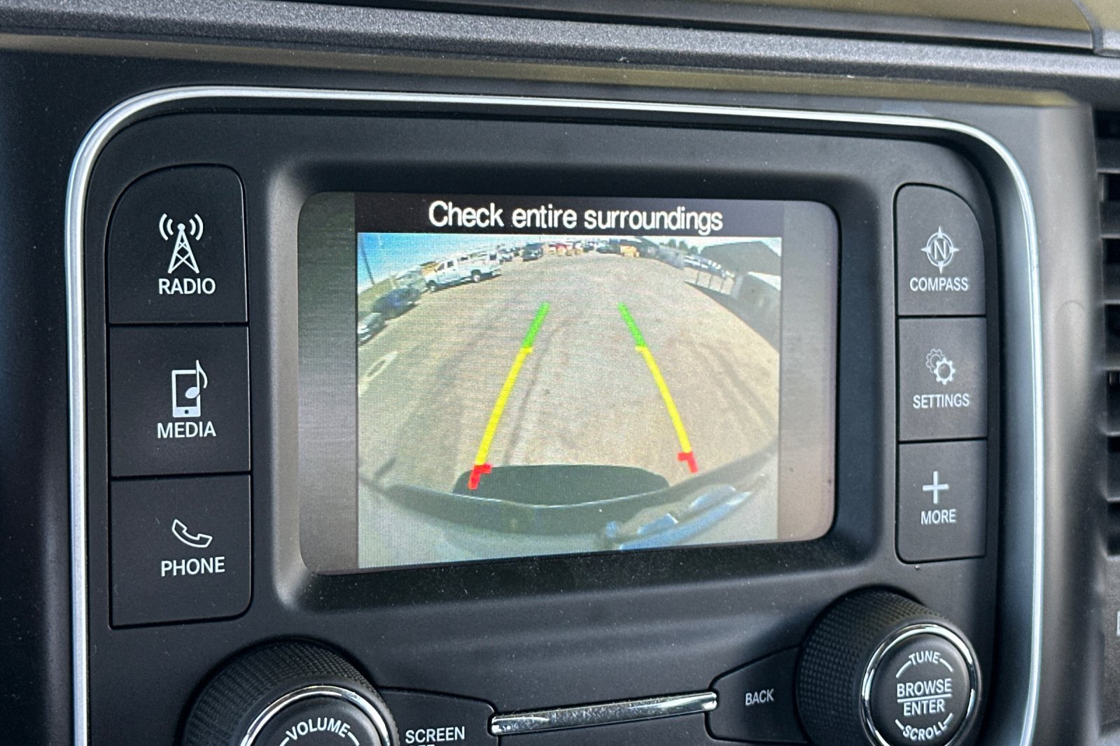 Used 2014 RAM 2500 Tradesman w/ Chrome Appearance Group AWD/4WD image 18