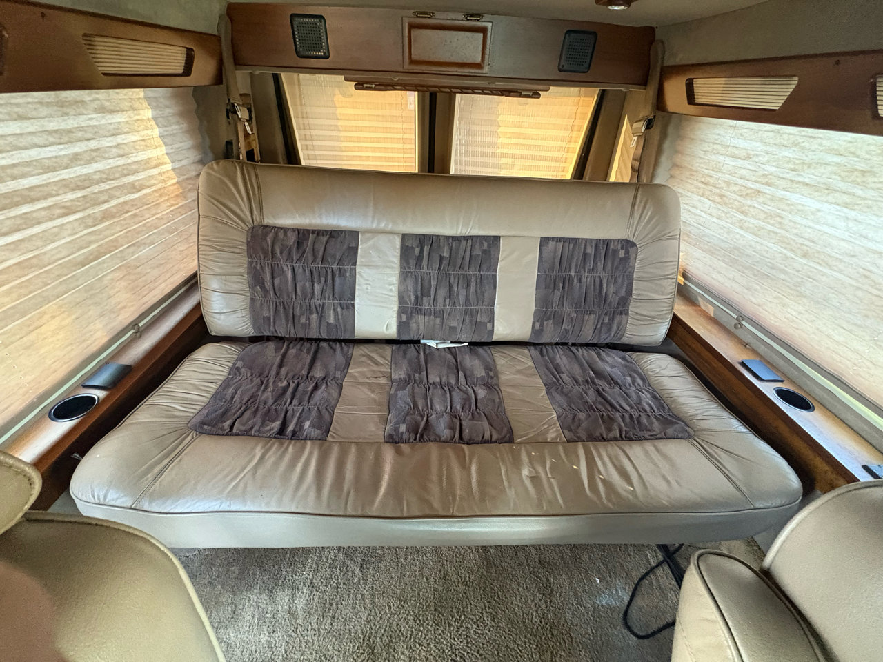 Used 1995 Ford E-150 and Econoline 150 image 12