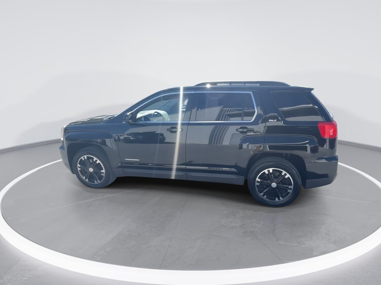 Used 2017 GMC Terrain SLT w/ Nightfall Package AWD/4WD image 11
