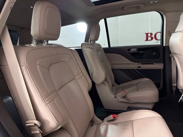 Used 2021 Lincoln Aviator Reserve w/ Elements Package Plus RWD image 42