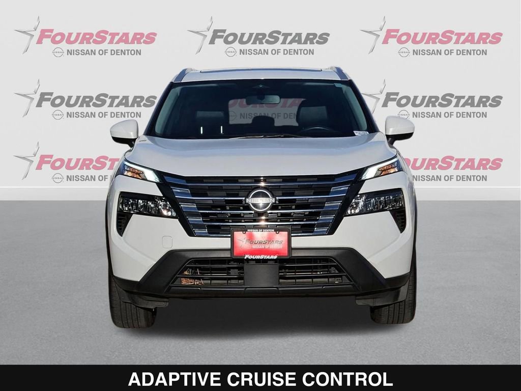 Used 2024 Nissan Rogue SV w/ SV Premium Package image 10