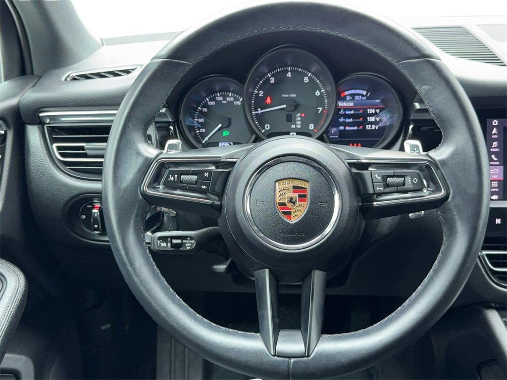 Used 2024 Porsche Macan image 18