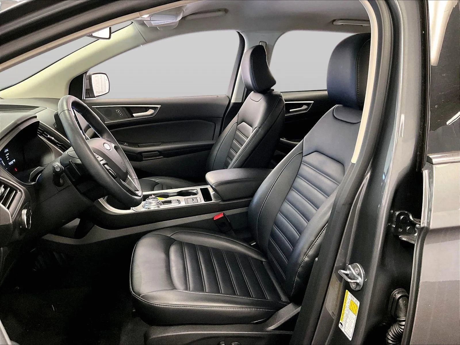 Certified 2024 Ford Edge SEL w/ Convenience Package AWD/4WD image 24