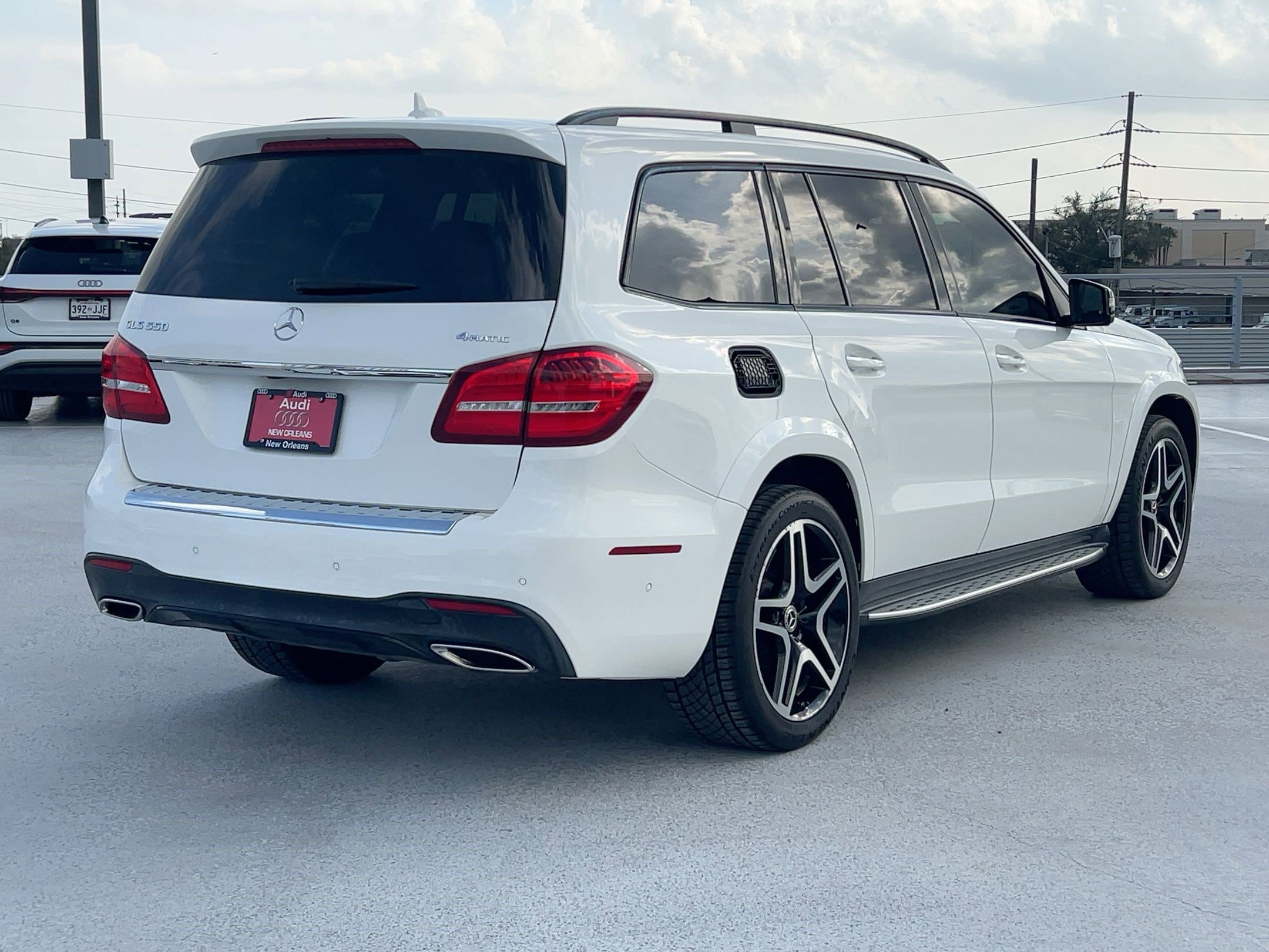 Used 2019 Mercedes-Benz GLS 550 4MATIC w/ Driver Assistance Package image 9