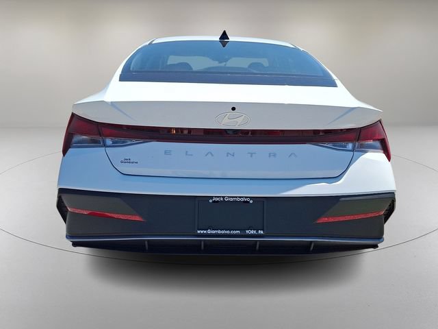 New 2026 Hyundai Elantra SE FWD image 6