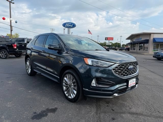 Used 2023 Ford Edge Titanium w/ Equipment Group 301A AWD/4WD image 7