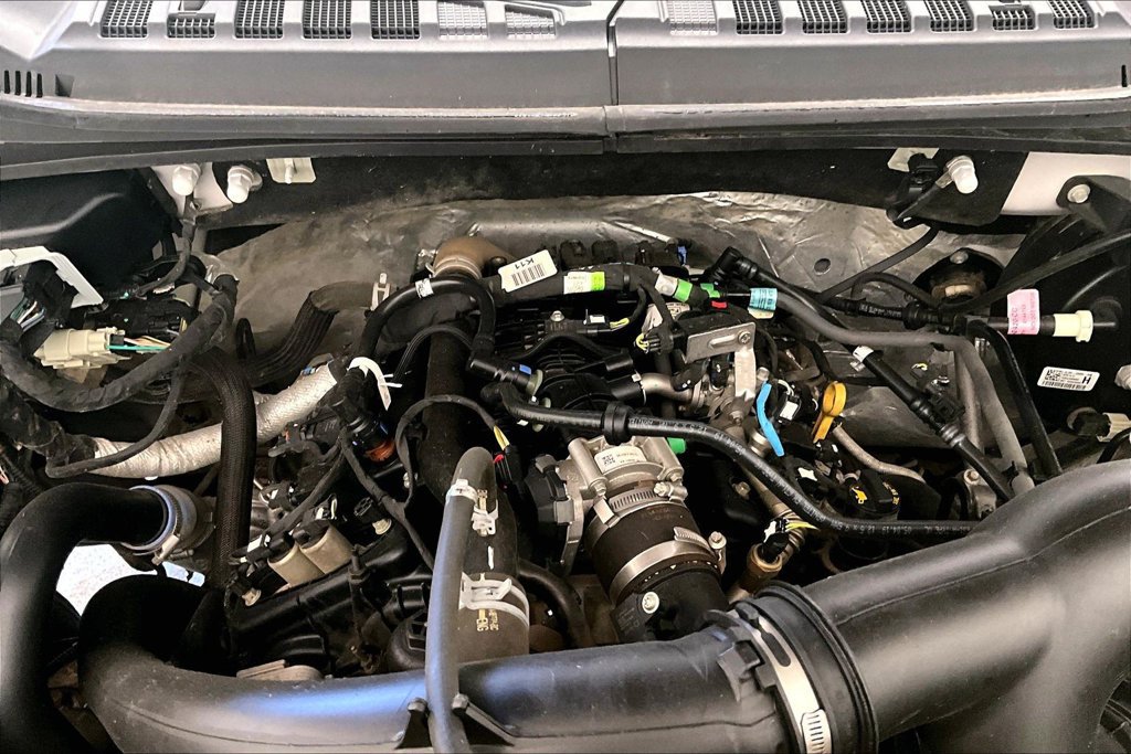 Used 2019 Ford F150 Lariat w/ Equipment Group 502A Luxury AWD/4WD image 28