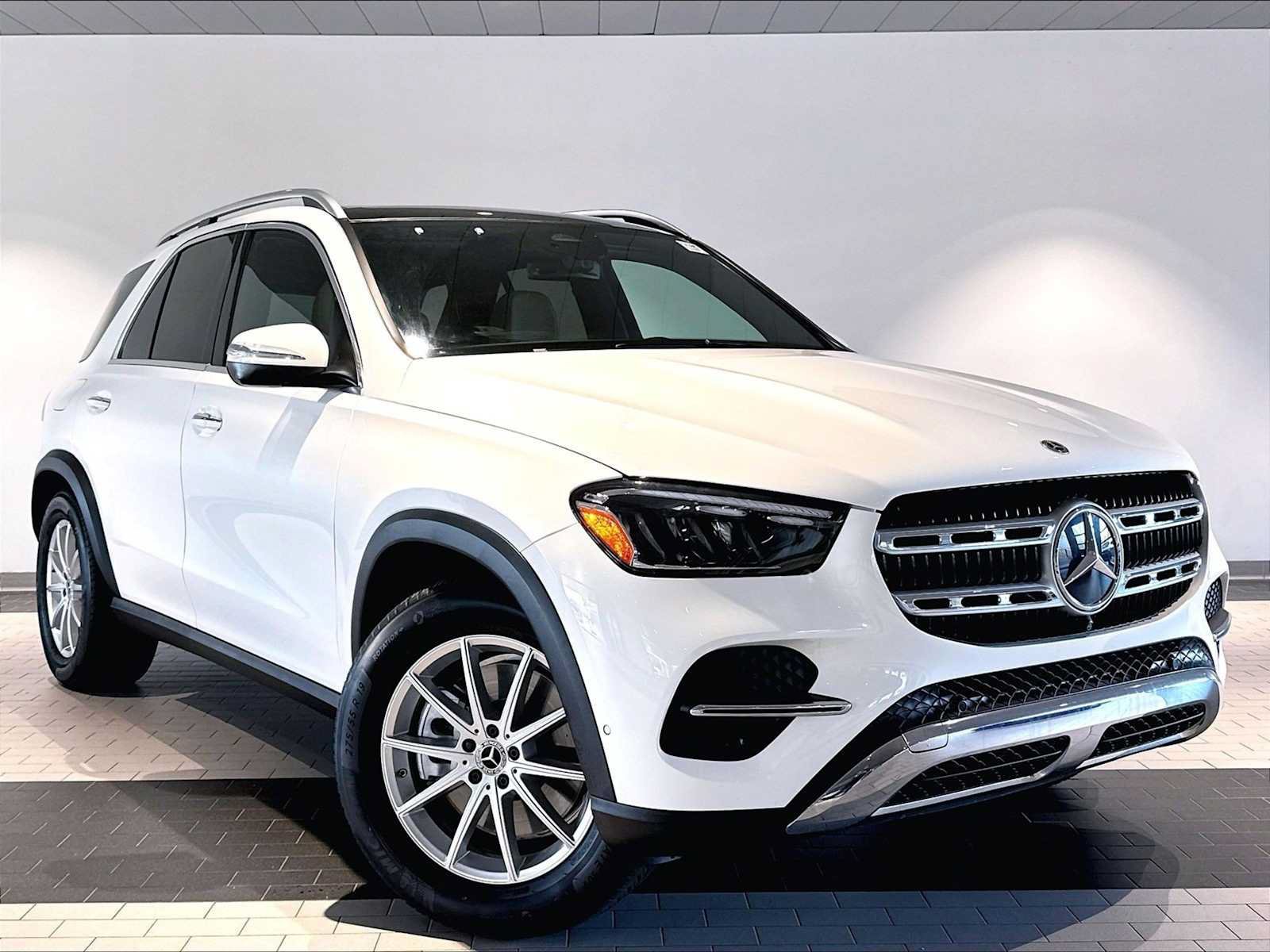 Used 2024 Mercedes-Benz GLE 450 4MATIC image 13