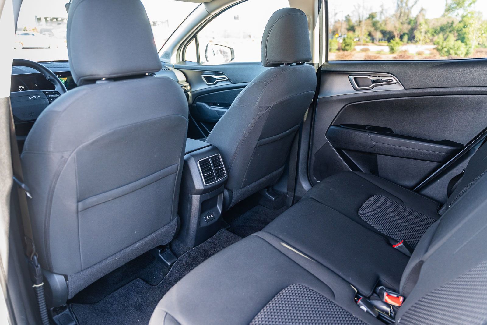 Used 2026 Kia Sportage LX w/ LX Convenience Package image 15