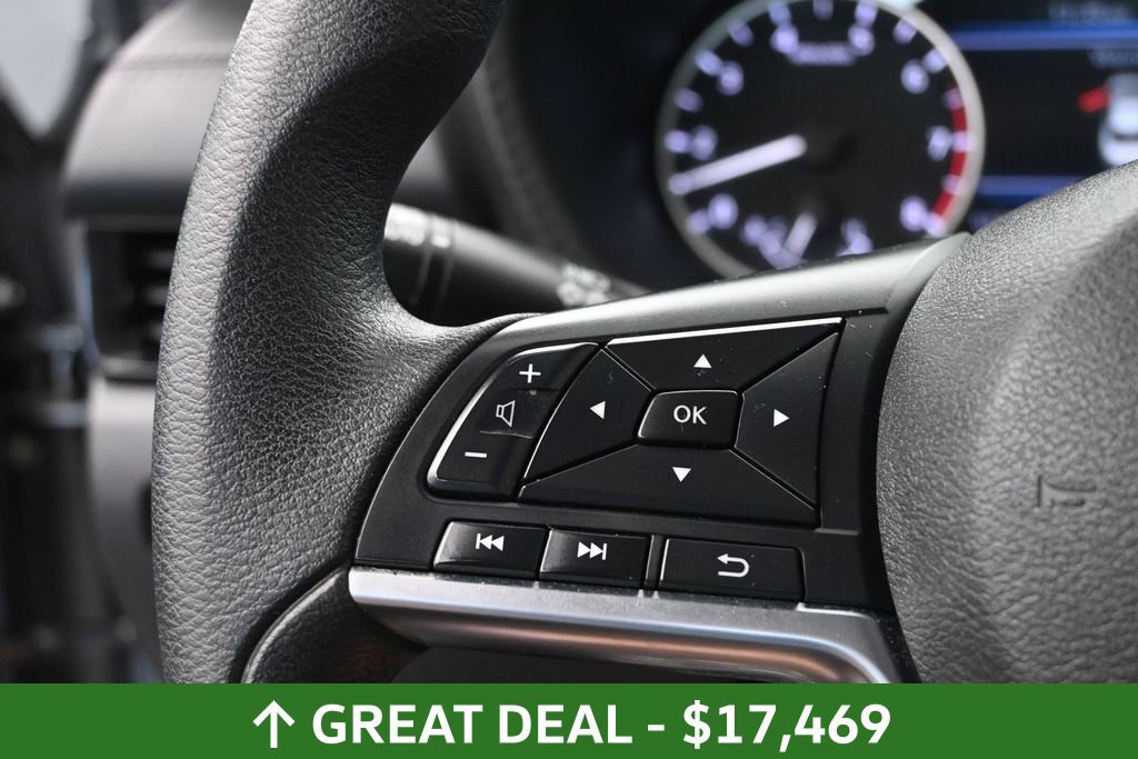 Used 2024 Nissan Sentra SV FWD image 31