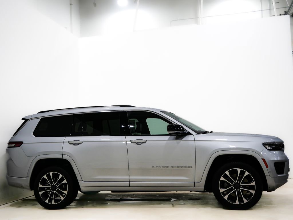 Used 2022 Jeep Grand Cherokee L Overland w/ Luxury Tech Group IV image 5