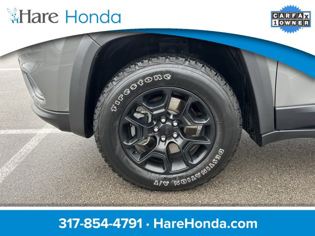 Used 2022 Jeep Cherokee Latitude w/ Sun & Sound Group image 11