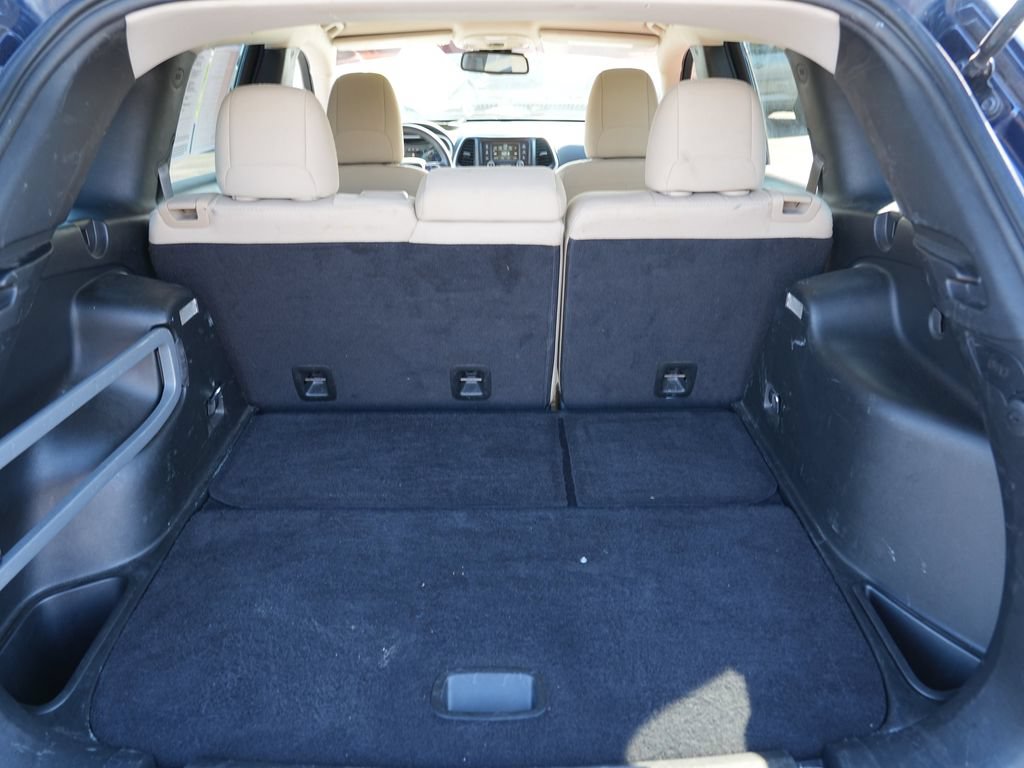Used 2016 Jeep Cherokee Sport AWD/4WD image 24
