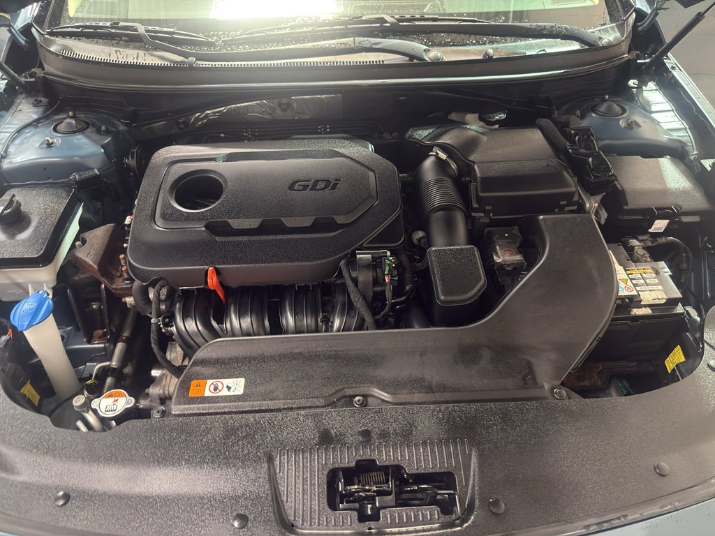 Used 2015 Hyundai Sonata Limited w/ Option Group 05 FWD image 31