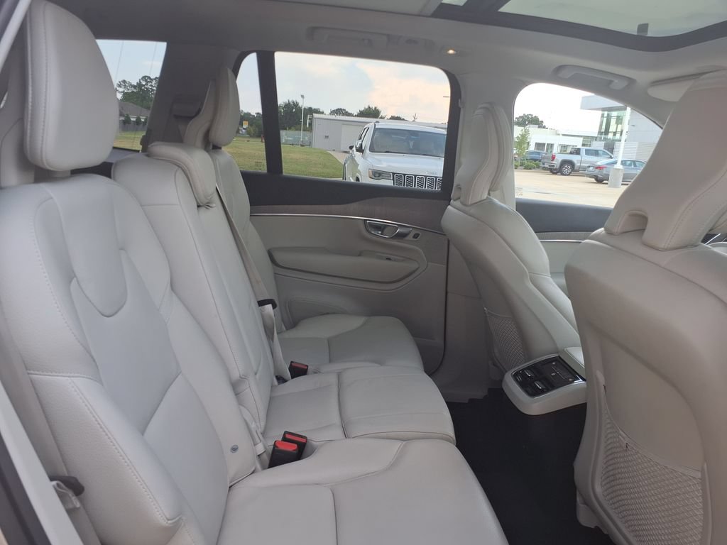 Certified 2024 Volvo XC90 B6 Plus w/ Protection Package Premier AWD/4WD image 22