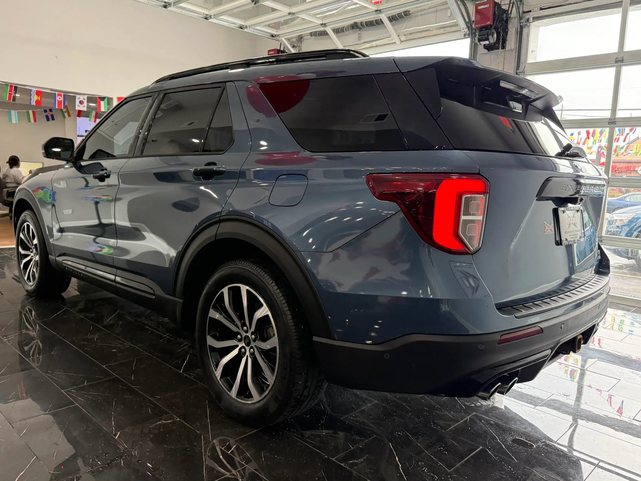 Used 2020 Ford Explorer ST AWD/4WD image 4