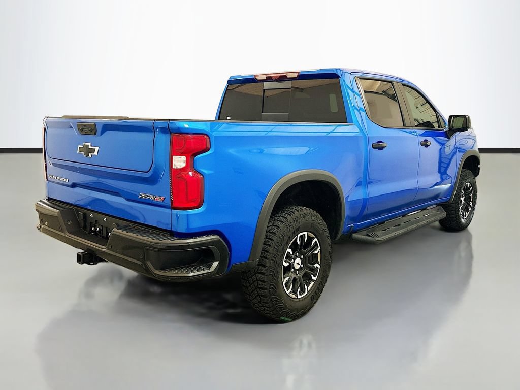 Used 2025 Chevrolet Silverado 1500 ZR2 w/ Technology Package AWD/4WD image 4