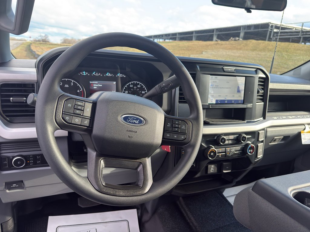 New 2026 Ford F450 XL w/ XL Chrome Package image 9