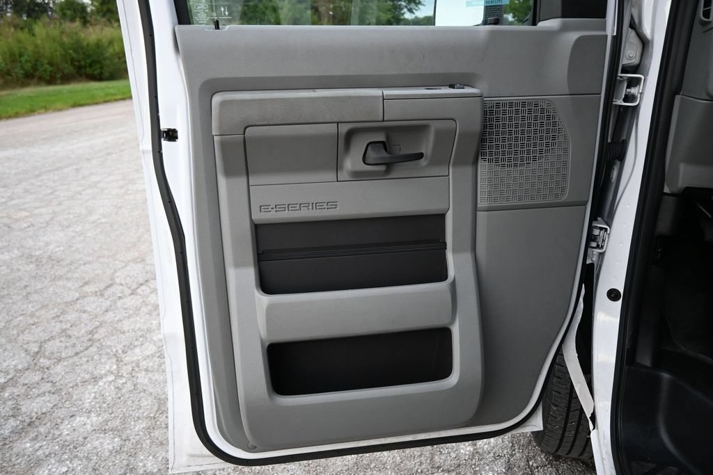 Used 2023 Ford E-350 and Econoline 350 Super Duty w/ Power Windows & Locks Group RWD image 28