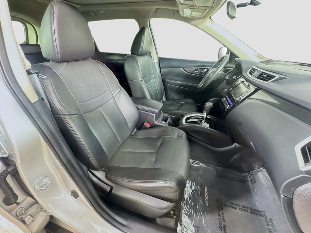 Used 2016 Nissan Rogue SL w/ SL Premium Package AWD/4WD image 35