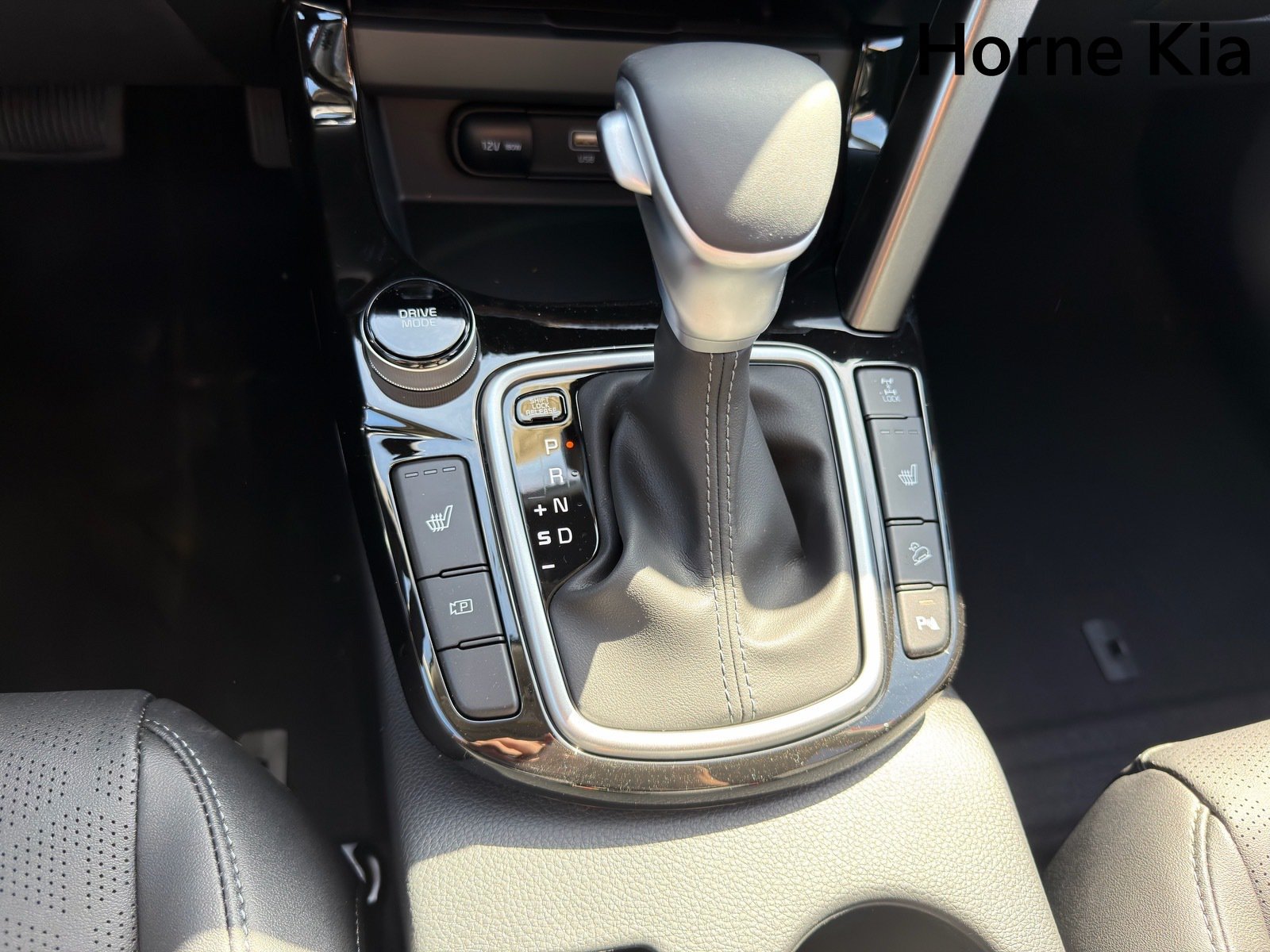 New 2026 Kia Seltos SX AWD/4WD image 17