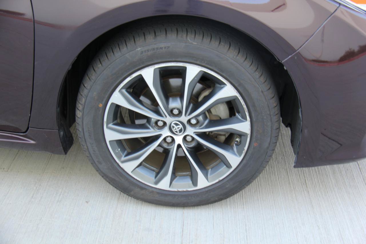 Used 2016 Toyota Avalon XLE Premium FWD image 33