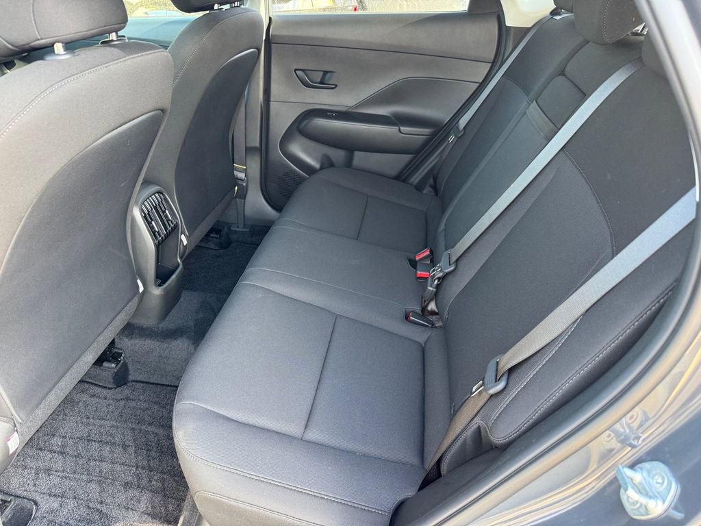 Used 2025 Hyundai Kona SEL image 14