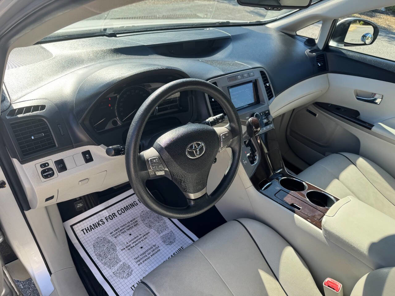 Used 2011 Toyota Venza w/ Convenience Pkg FWD image 18