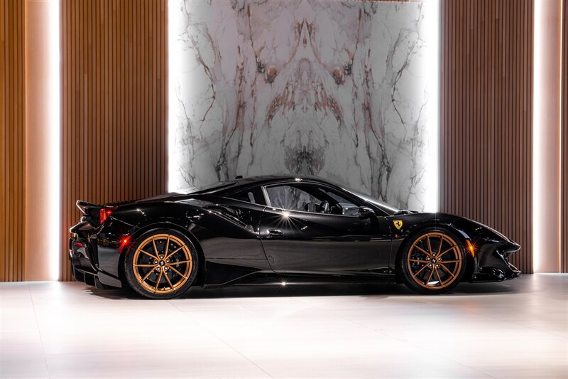 Used 2020 Ferrari 488 Pista Coupe RWD image 5