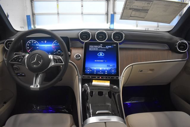 New 2027 Mercedes-Benz GLC 300 4MATIC image 5