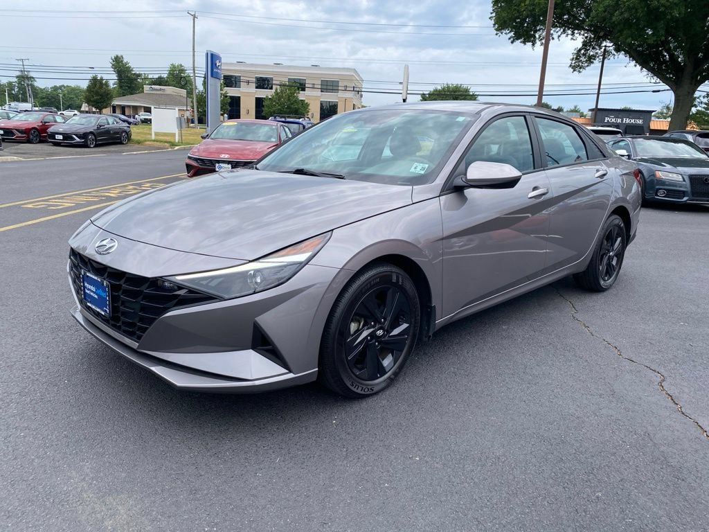 Certified 2023 Hyundai Elantra SEL FWD image 6