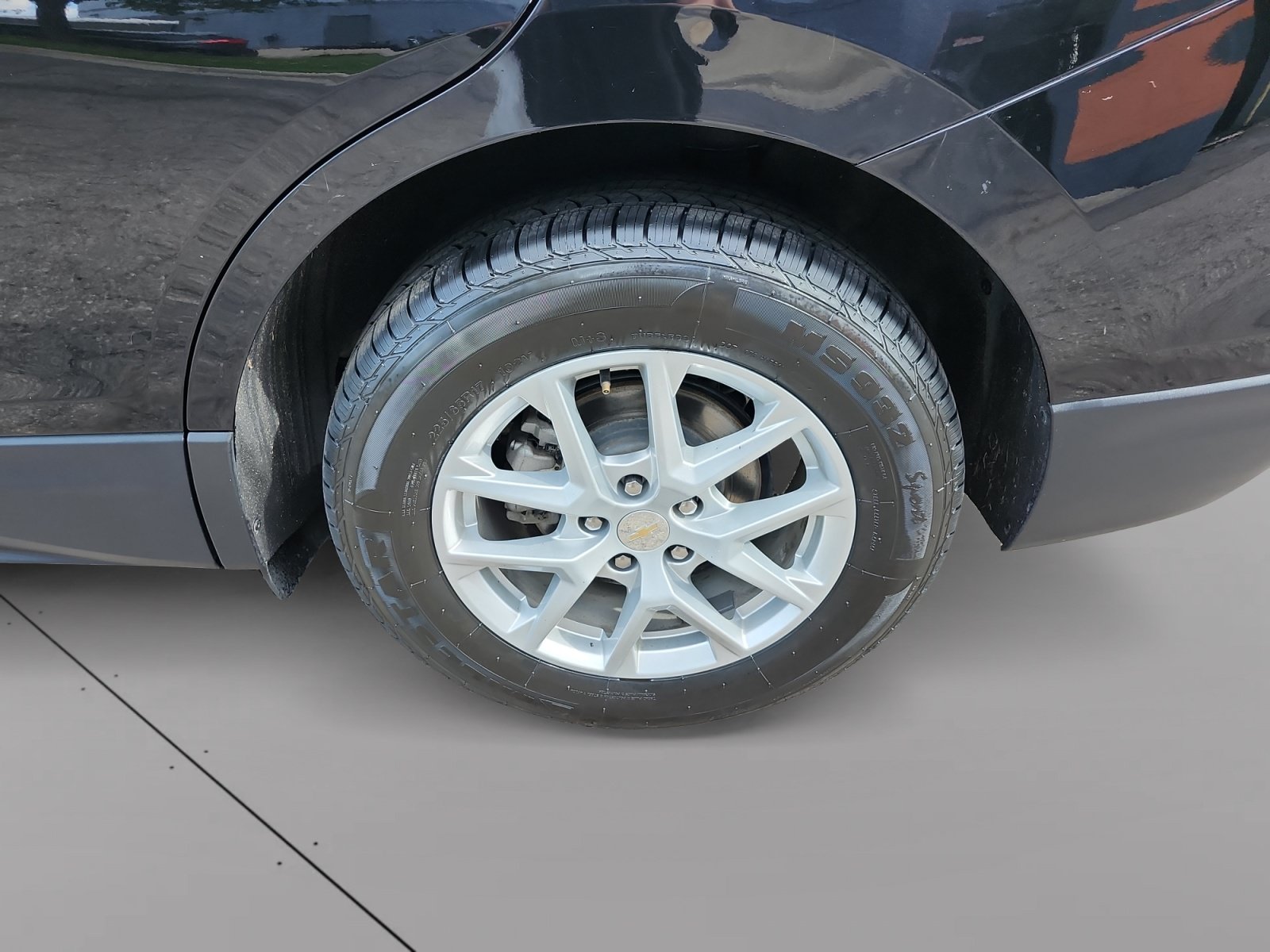 Used 2024 Chevrolet Equinox LS w/ Driver Confidence II Package FWD image 14