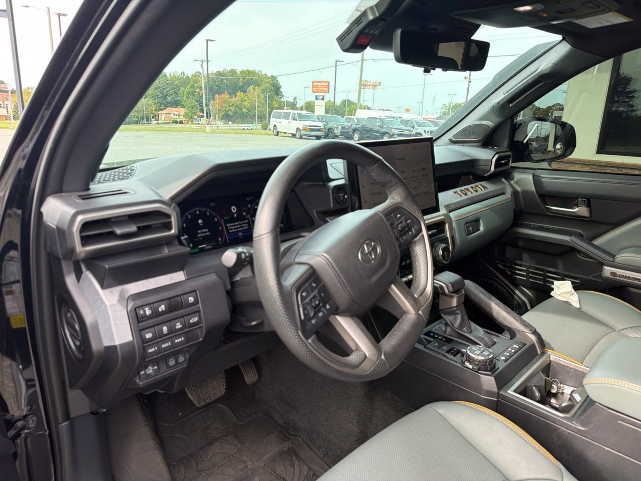 Used 2024 Toyota Tacoma 4x4 Double Cab Hybrid image 4