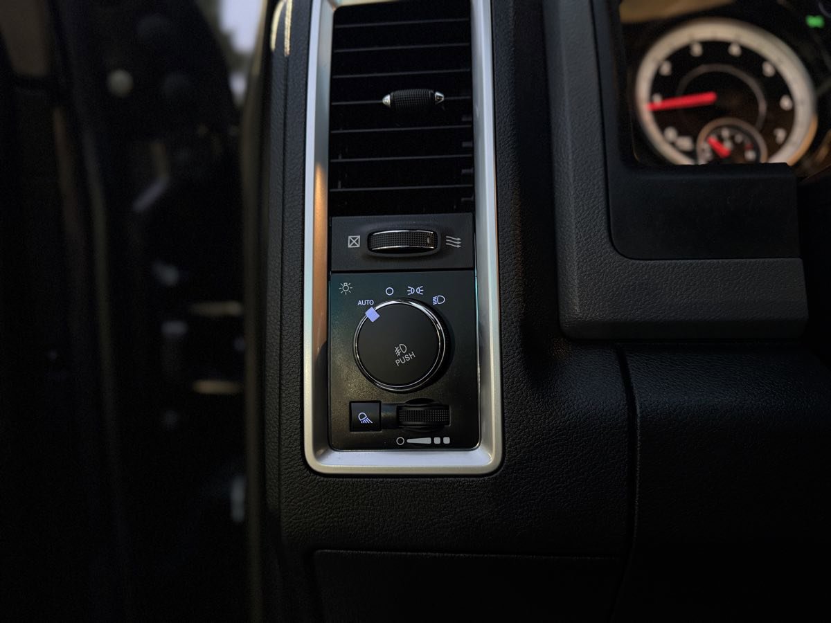 Used 2015 RAM 1500 Big Horn image 30