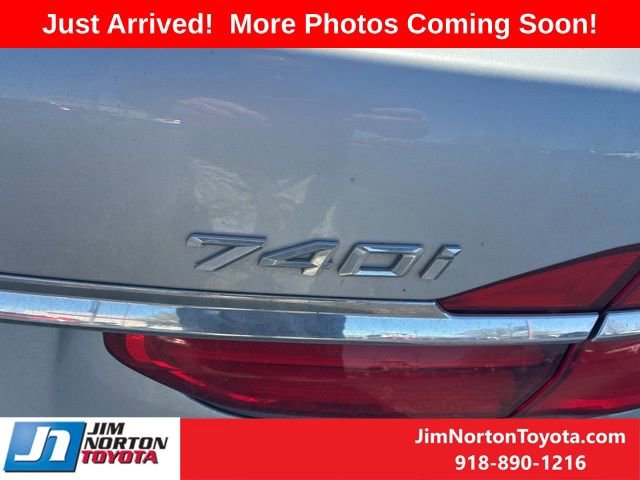 Used 2017 BMW 740i xDrive image 7