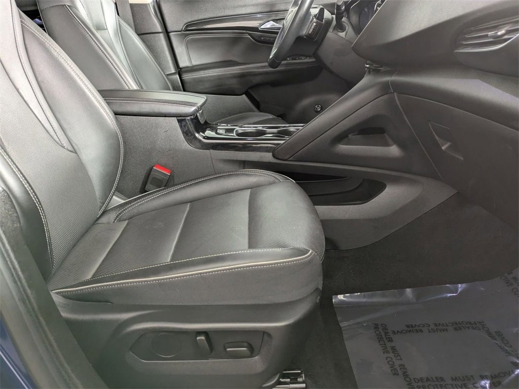 Used 2023 Buick Envision Essence image 31