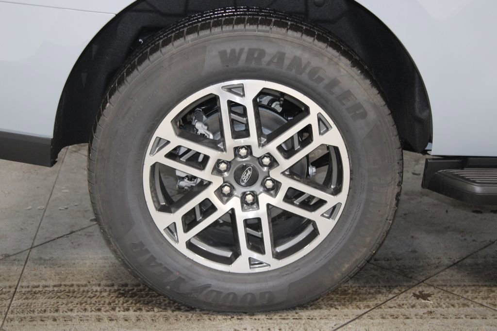 New 2026 Ford Expedition Active image 13