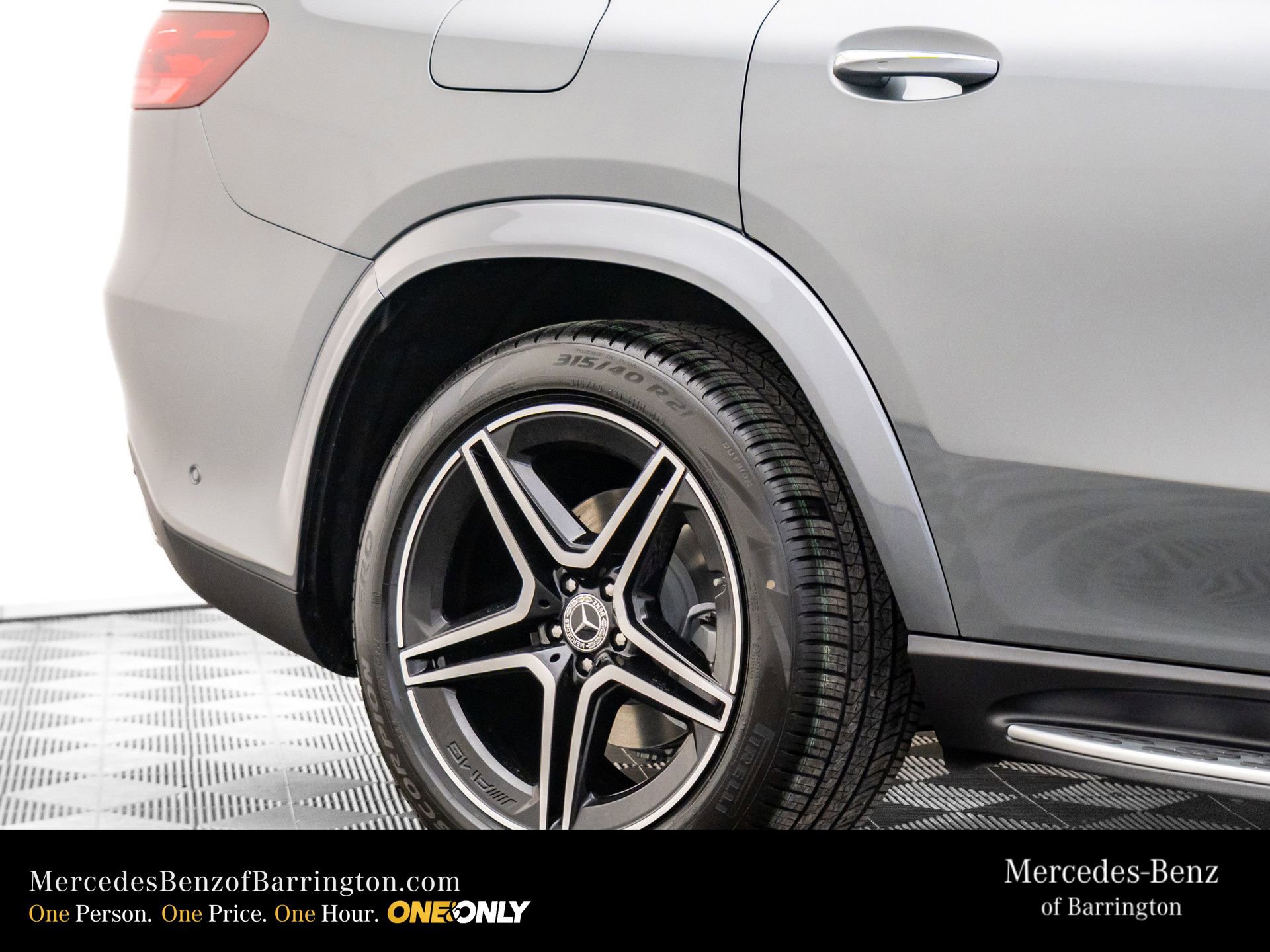 New 2026 Mercedes-Benz GLS 450 4MATIC image 41