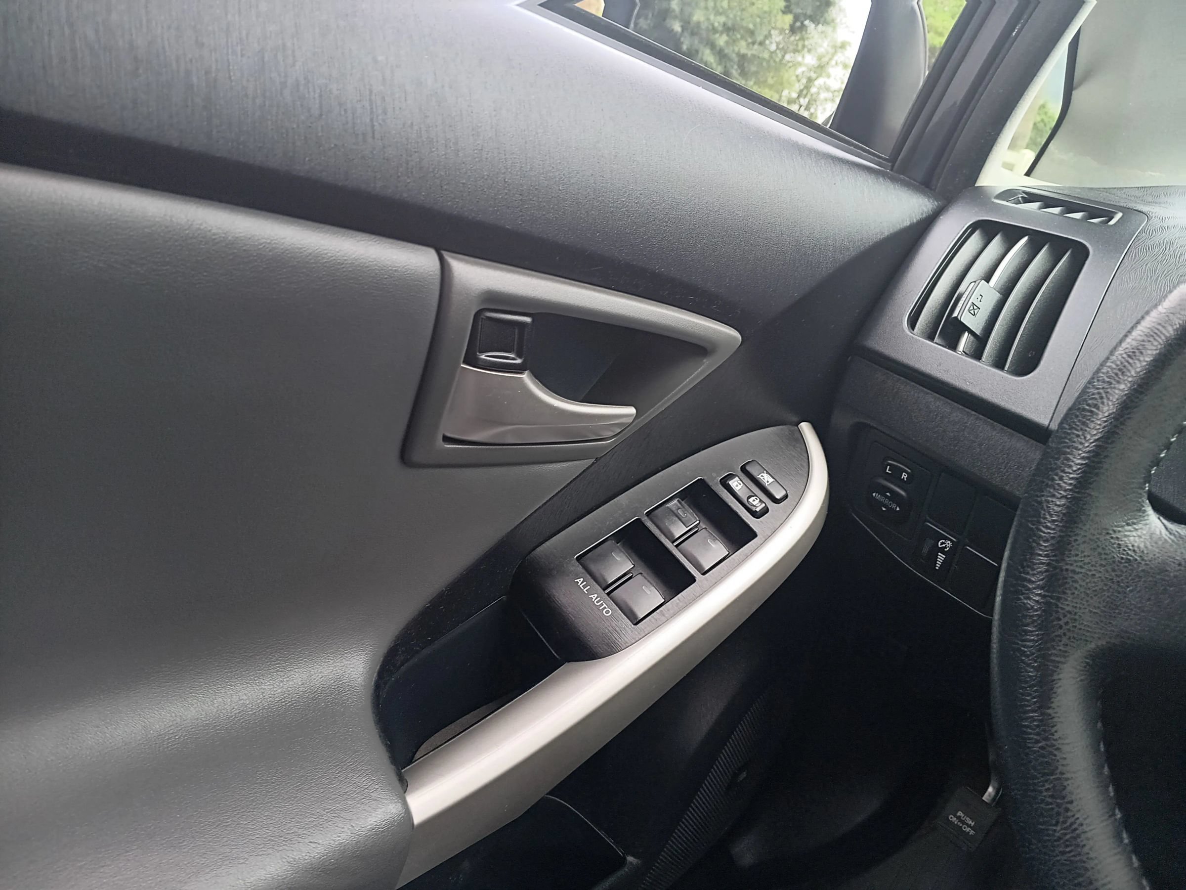 Used 2014 Toyota Prius Four FWD image 22