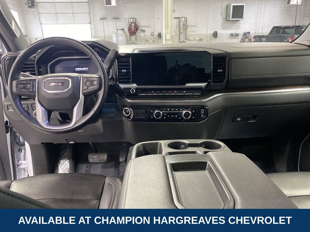Used 2025 GMC Sierra 1500 SLT image 27