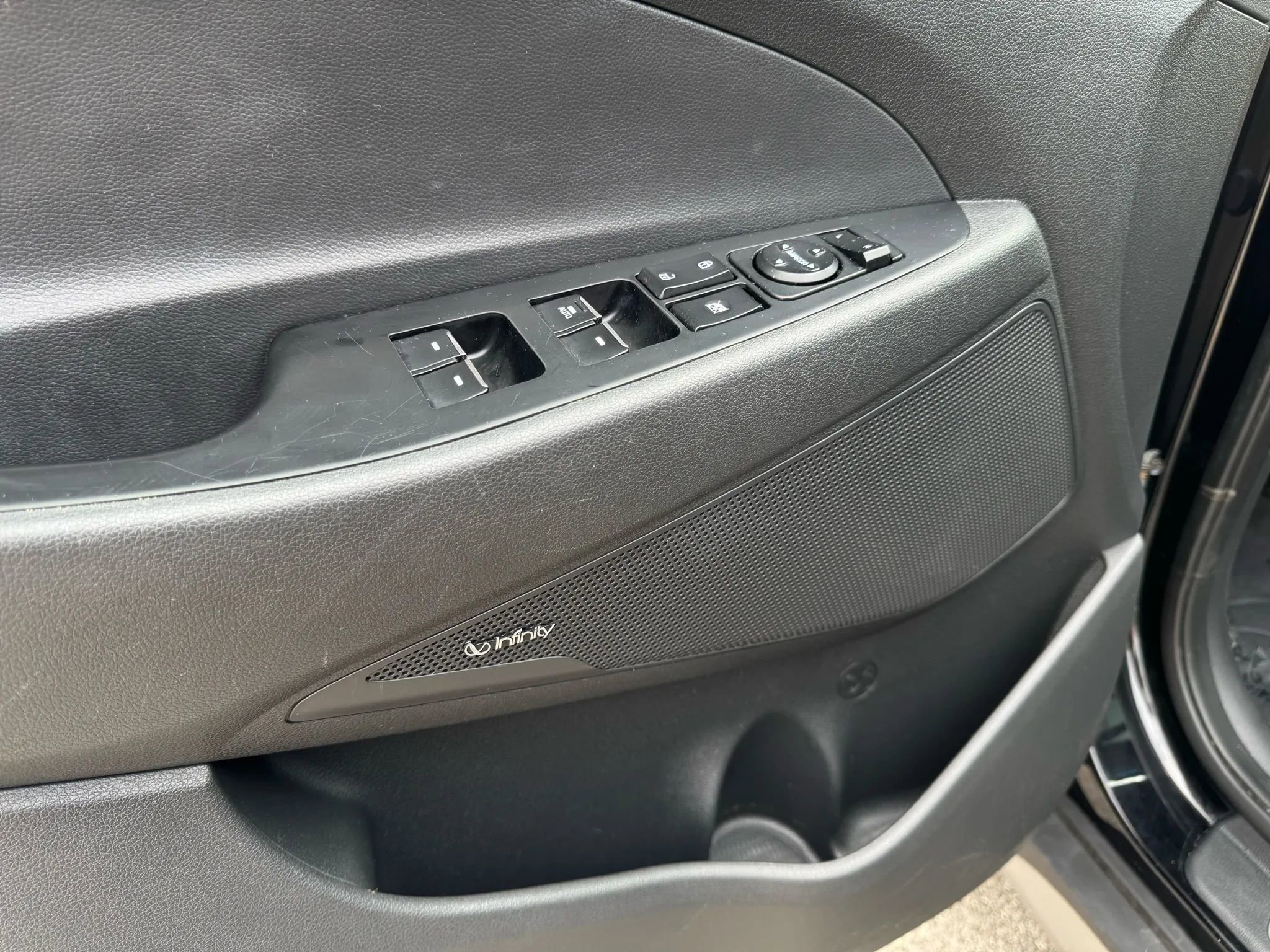 Used 2017 Hyundai Tucson Limited w/ Limited Ultimate Package 03 image 21