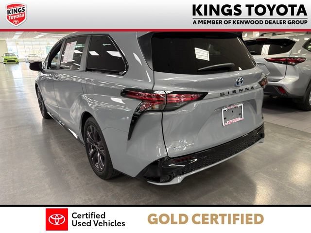 Used 2025 Toyota Sienna XSE AWD/4WD image 6